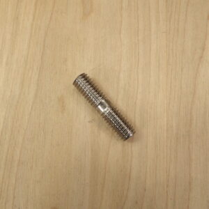 Cylinder base stud